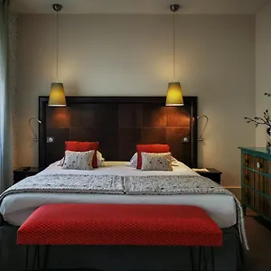 https://hotel-le-griffon-dor.hotels-rhonealpes.com