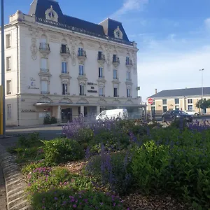 https://logis-hotel-des-bourbons.hotels-rhonealpes.com