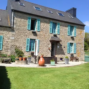 Ty Gwennili 3*, Kérien France